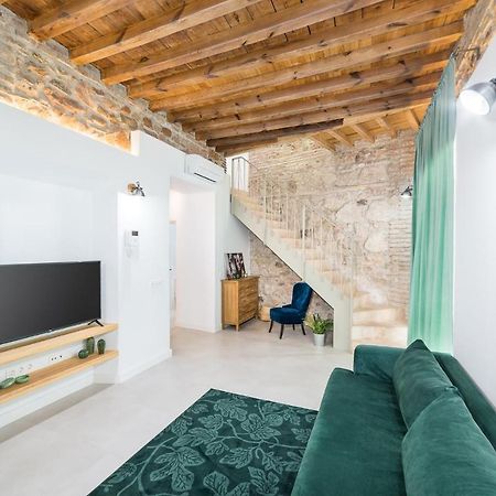 Suite Homes Sweet Postigos Terrace Malaga Bagian luar foto