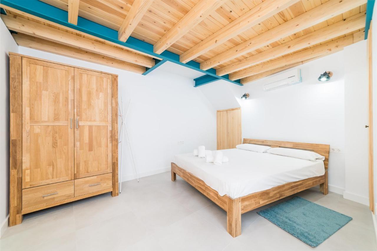 Suite Homes Sweet Postigos Terrace Malaga Bagian luar foto