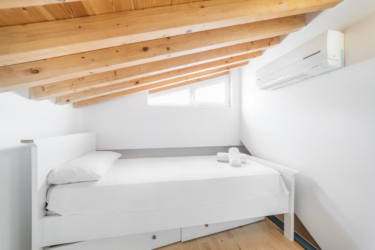 Suite Homes Sweet Postigos Terrace Malaga Bagian luar foto